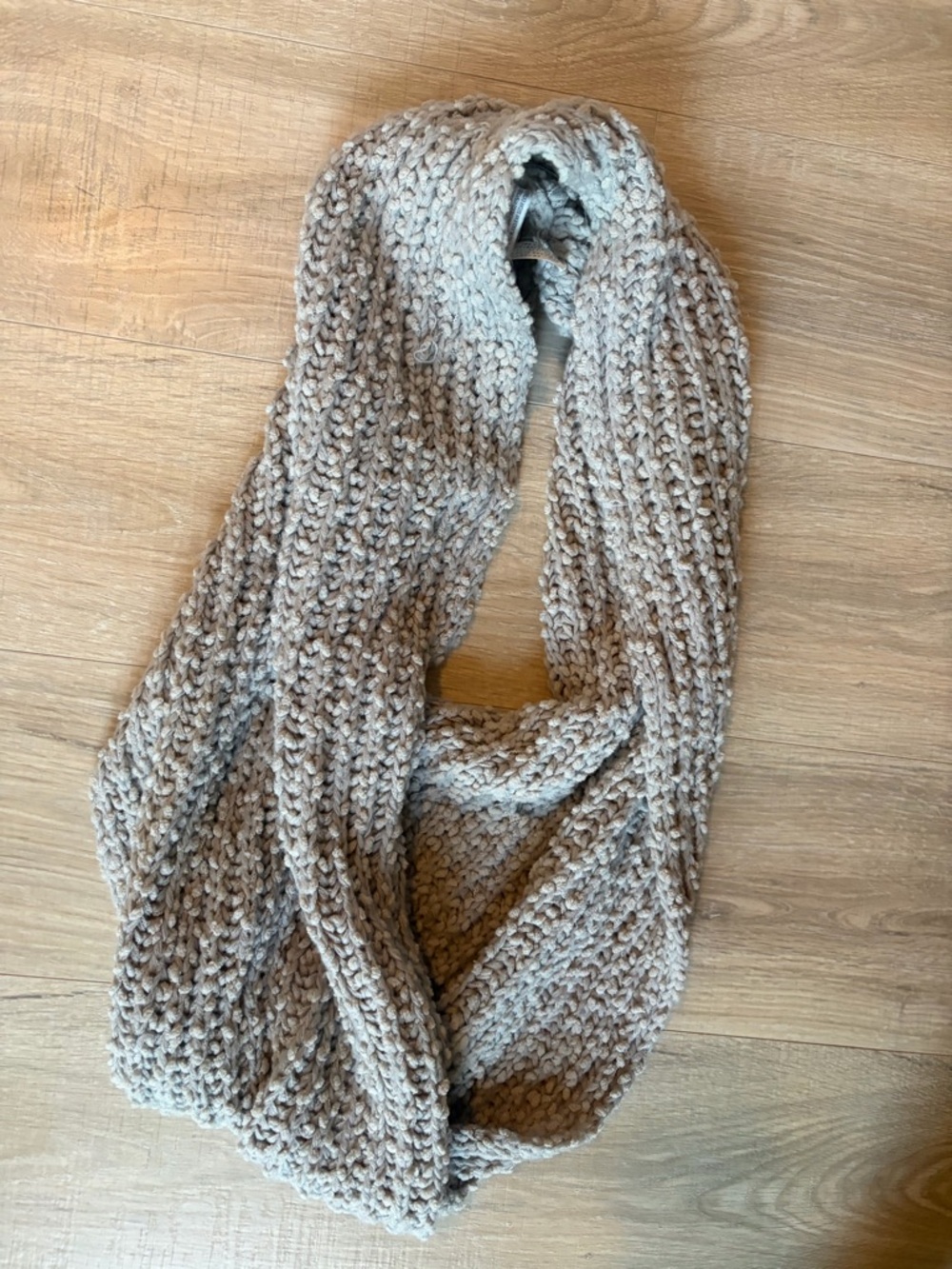 Light Gray Chunky Knit Infinity Scarf